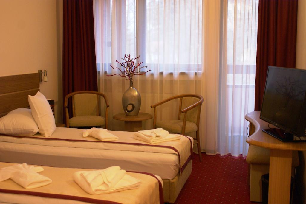 Hotel Carpati Predeál Szoba fotó